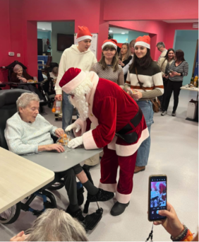 Le Père Noël en pleine action